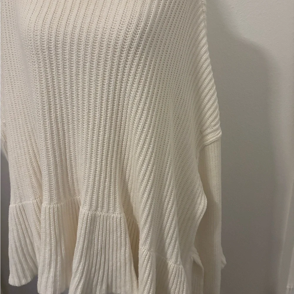 Free People Eclectic Cozy Sweater Beautiful Ruffled Bottom Roomy Fit Final Sale - Picture 5 of 10